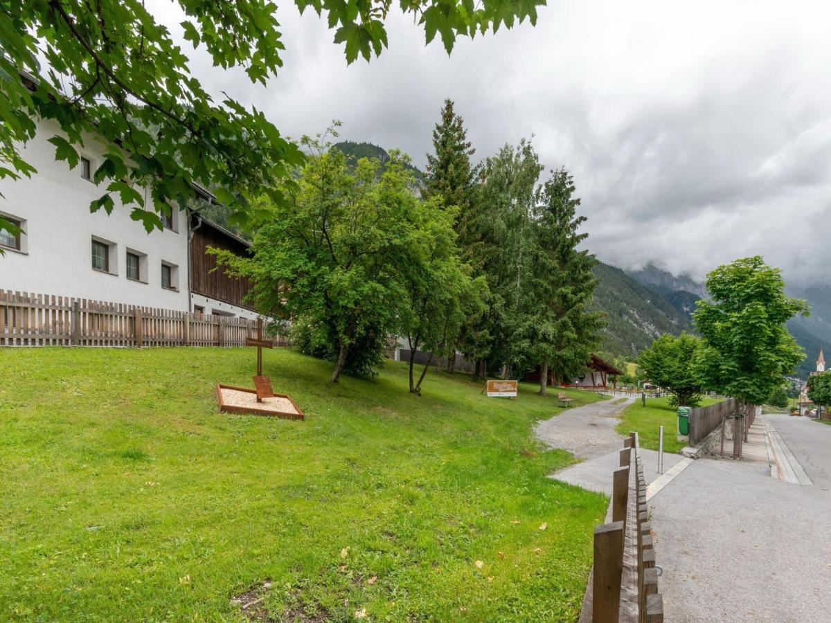 Holiday Home Near St Anton Am Arlberg With Sauna Exteriör bild
