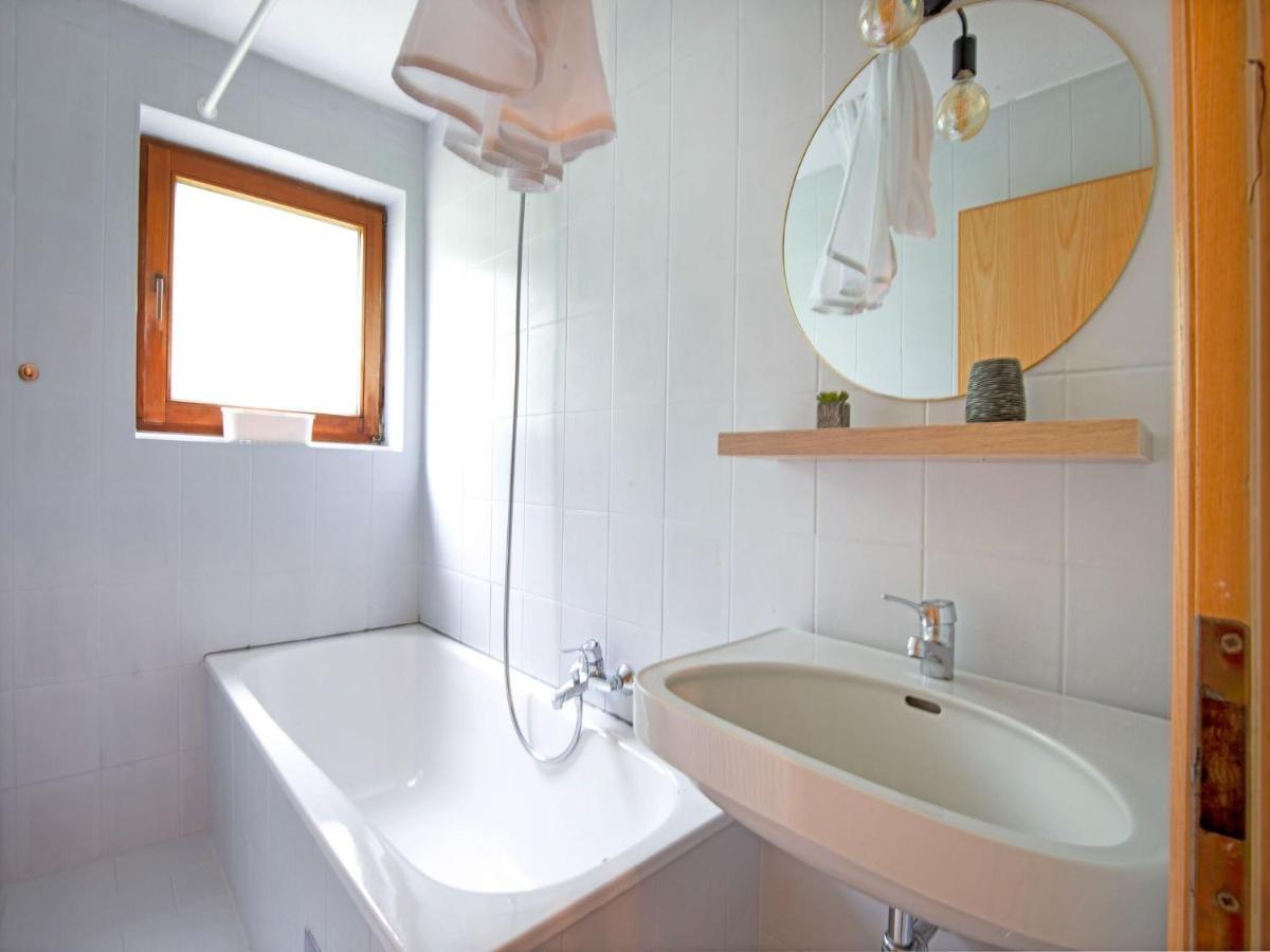 Holiday Home Near St Anton Am Arlberg With Sauna Exteriör bild